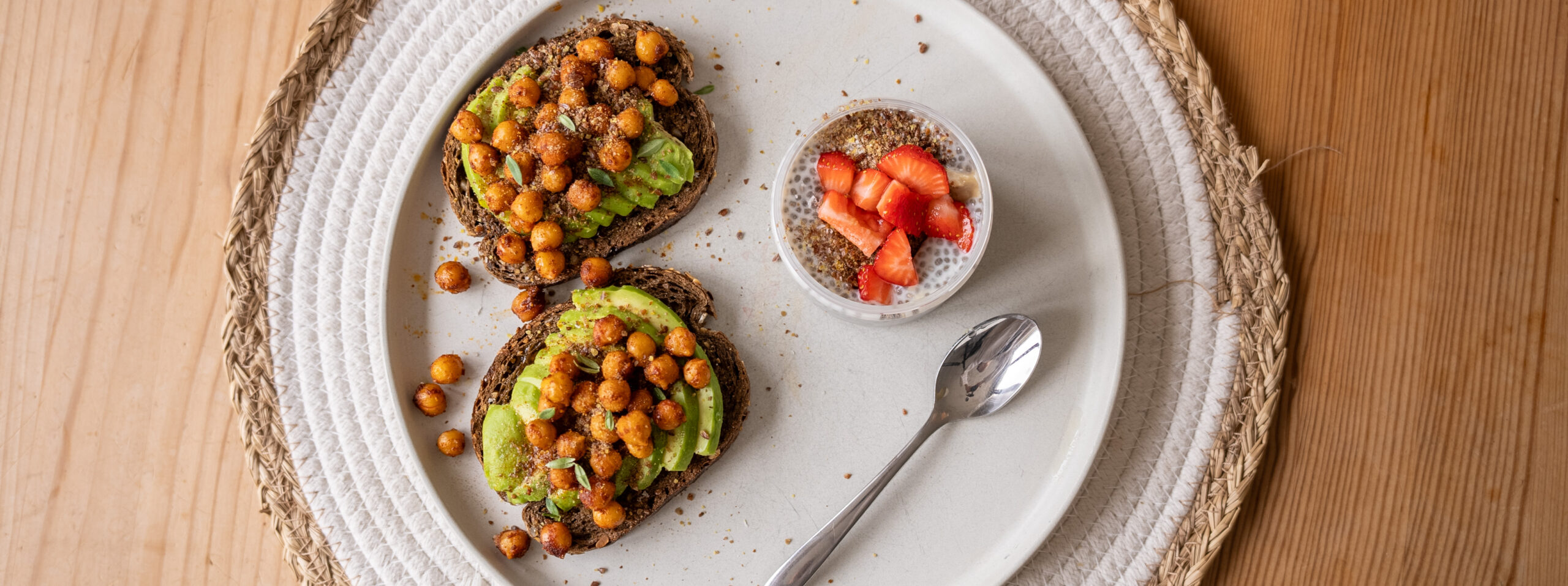 Avocado toast et chia pudding